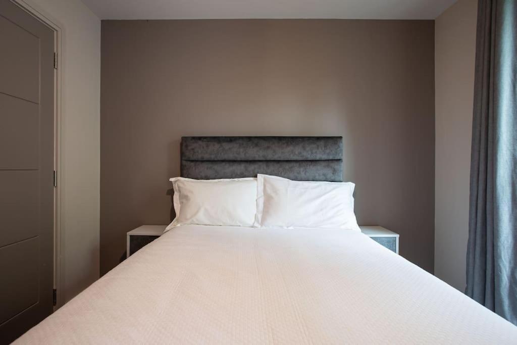 Stunning 2Br Next To The City Airport Bhd - Free Parking 벨파스트 외부 사진