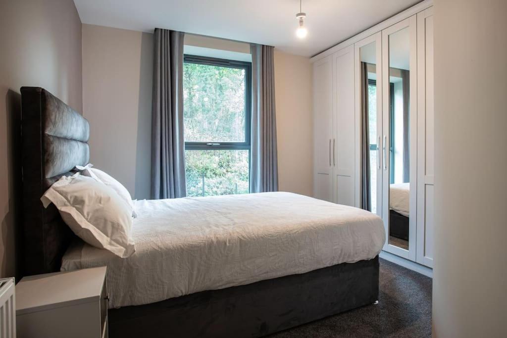Stunning 2Br Next To The City Airport Bhd - Free Parking 벨파스트 외부 사진